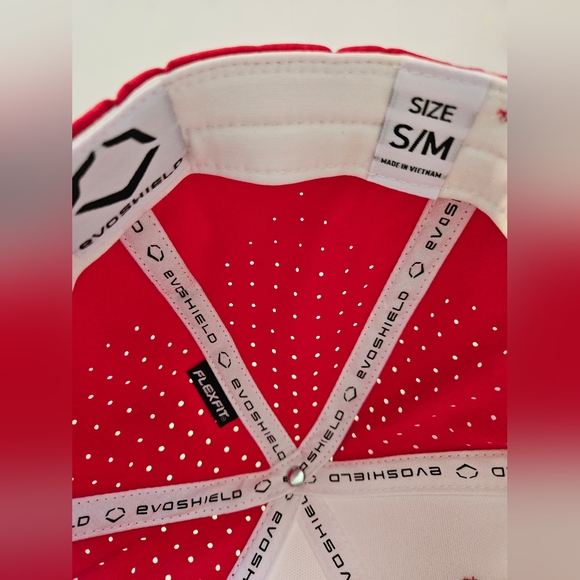 EvoShield Flexfit South Bend Cubs Minor League Red/Whit Trucker Baseball Cap - Picture 9 of 10